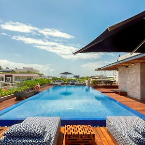 https://resort-live-aqua-boutique-all-inclusive-adults-only.tulum-hotels.net